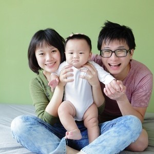 healthy family CHC Healthy Asian Family representing the success of Chiropractic, Holistic, Alternative Medicine